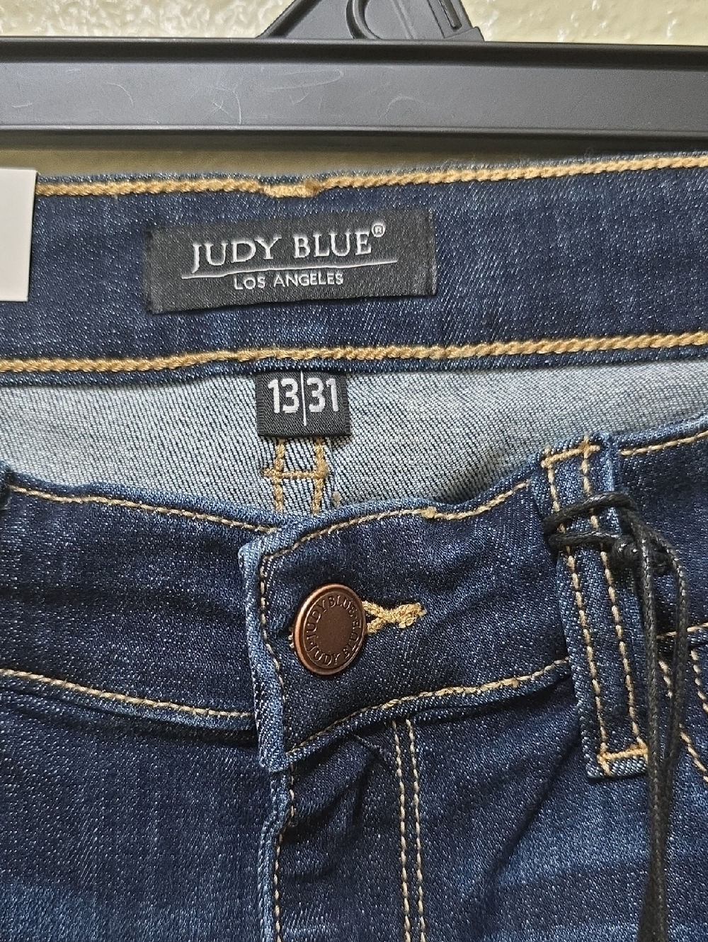 Judy Blue Dark Wash Women’s Capri Jeans - Dark Blue - Picture 2 of 6